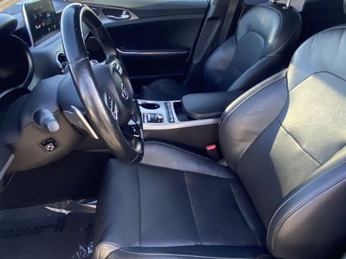 Used 2020 Kia Stinger GT1 image 17