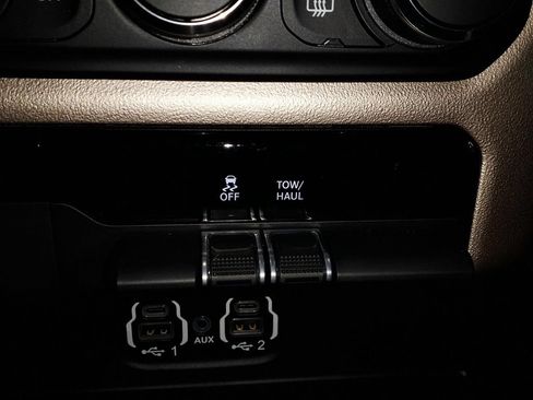 Used 2022 RAM 1500 Laramie RWD image 22