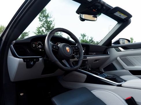 Used 2022 Porsche 911 Turbo S AWD/4WD image 29
