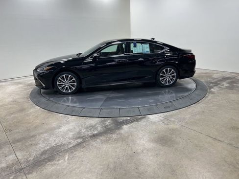 Used 2019 Lexus ES 350 image 9