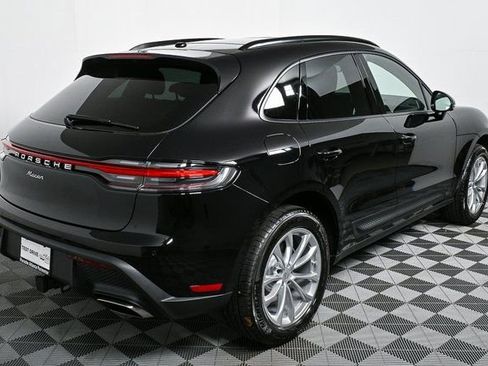 Certified 2025 Porsche Macan image 28