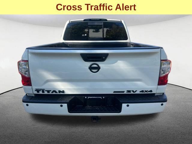 Used 2018 Nissan Titan SV w/ SV Convenience Package AWD/4WD image 7