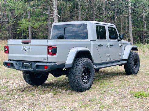 Used 2021 Jeep Gladiator Overland w/ Popular Equipment Package image 12