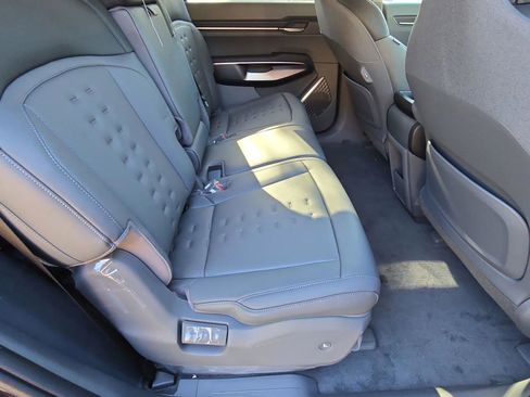New 2026 Kia EV9 Wind AWD/4WD image 15