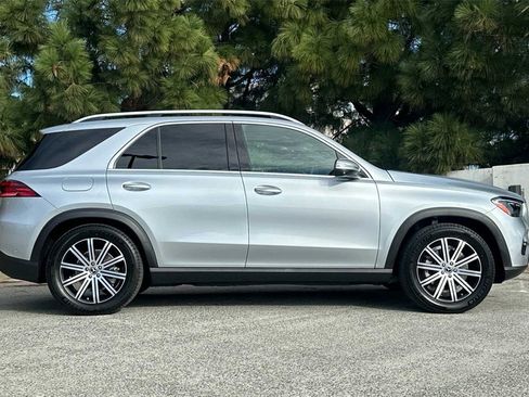 Certified 2025 Mercedes-Benz GLE 350 4MATIC image 3