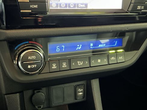 Used 2014 Toyota Corolla S FWD image 22