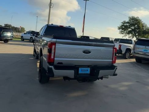Used 2024 Ford F250 Lariat w/ Black Appearance Package AWD/4WD image 7