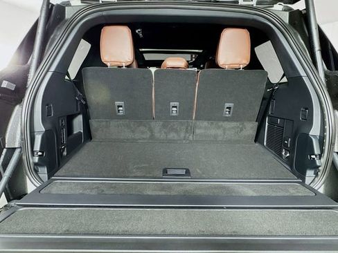 New 2026 Lincoln Navigator Reserve AWD/4WD image 29
