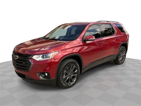 Certified 2021 Chevrolet Traverse RS image 1