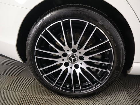 Certified 2025 Mercedes-Benz C 300 Sedan image 32