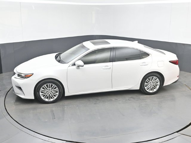 Used 2017 Lexus ES 350 w/ Premium Package FWD image 35