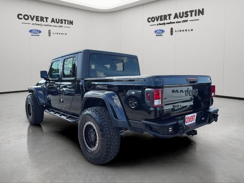 Used 2020 Jeep Gladiator Sport w/ Quick Order Package 24S AWD/4WD image 3