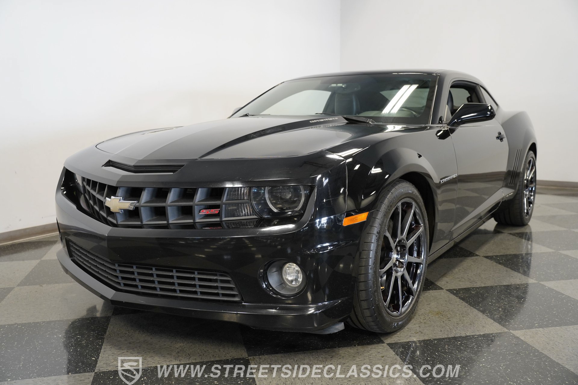 Used 2011 Chevrolet Camaro SS w/ RS Package RWD image 18