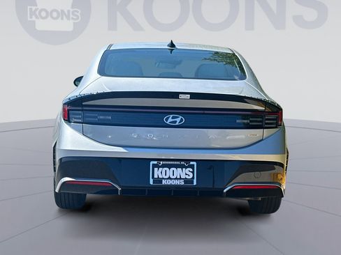 New 2025 Hyundai Sonata SEL image 5