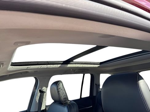 Used 2024 Jeep Grand Cherokee Limited w/ Luxury Tech Group II AWD/4WD image 24