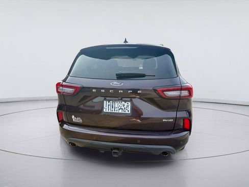 Used 2023 Ford Escape ST-Line Select AWD/4WD image 6