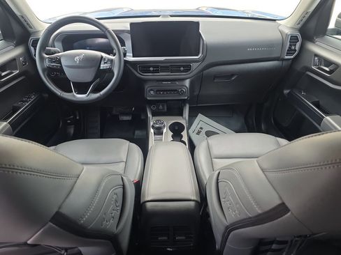 Used 2025 Ford Bronco Sport Badlands image 11