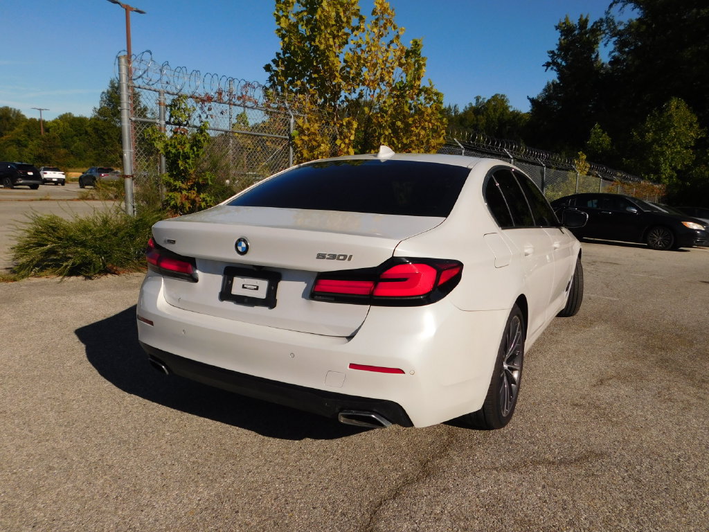 Used 2022 BMW 530i xDrive w/ Executive Package AWD/4WD image 6