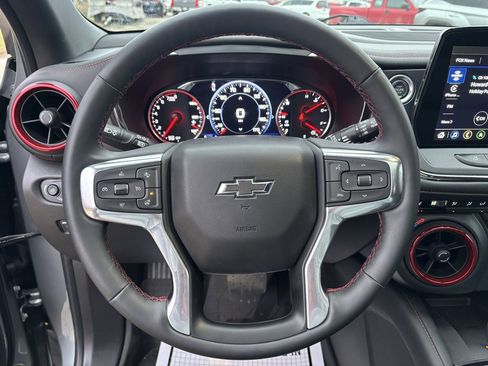 Used 2025 Chevrolet Blazer RS image 13