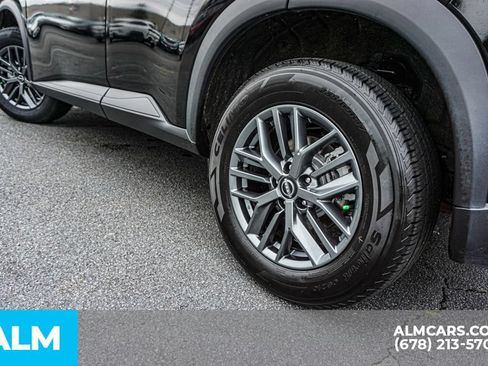 Used 2024 Nissan Rogue S FWD image 16