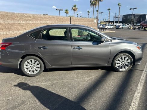 Used 2018 Nissan Sentra S FWD image 4