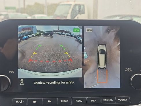 Used 2023 Nissan Rogue Platinum w/ Platinum Premium Package image 21