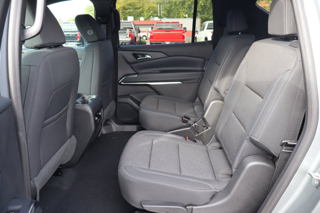 New 2027 Chevrolet Traverse LT w/ Midnight/Sport Edition AWD/4WD image 24