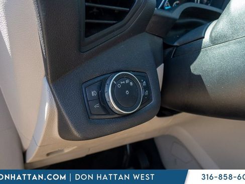 Used 2019 Ford Escape SE FWD image 15