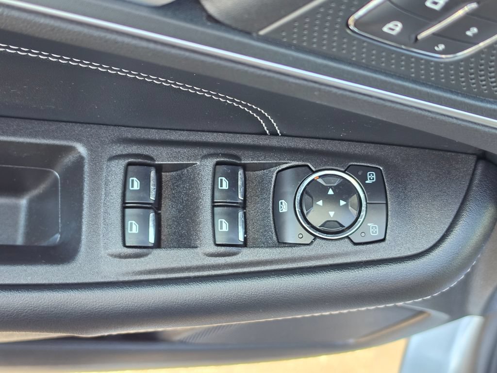 Used 2024 Ford Edge Titanium AWD/4WD image 14