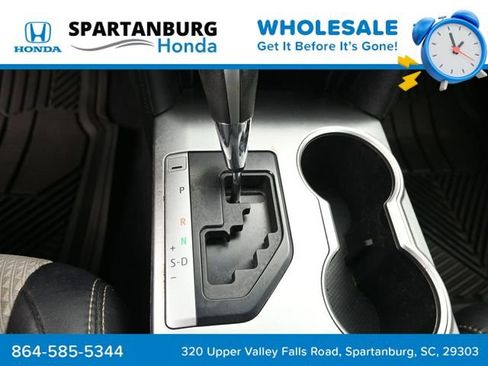 Used 2014 Toyota Camry SE image 12