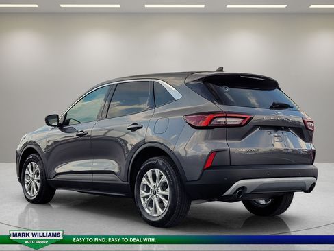 Used 2023 Ford Escape Active w/ Tech Pack #2 AWD/4WD image 6