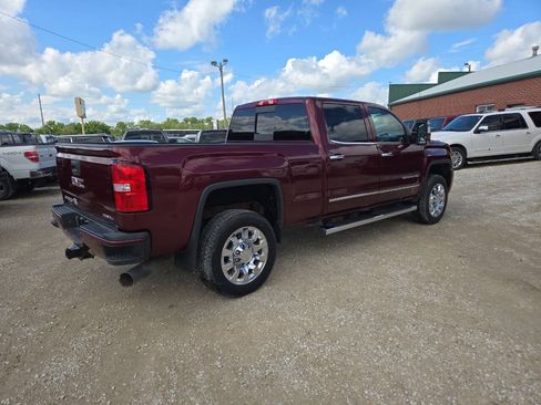 Used 2016 GMC Sierra 2500 Denali w/ Duramax Plus Package AWD/4WD image 3