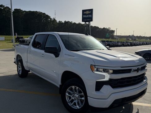 Used 2026 Chevrolet Silverado 1500 RST AWD/4WD image 3