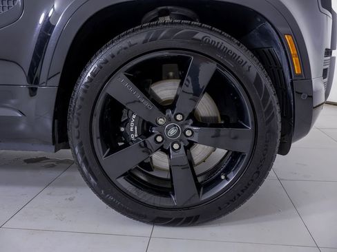 Used 2024 Land Rover Defender 110 V8 AWD/4WD image 28