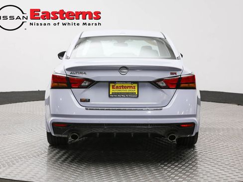 Used 2023 Nissan Altima 2.5 SR w/ SR Premium Package FWD image 6