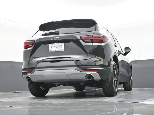 New 2026 Chevrolet Blazer LT w/ Midnight/Sport Edition FWD image 39