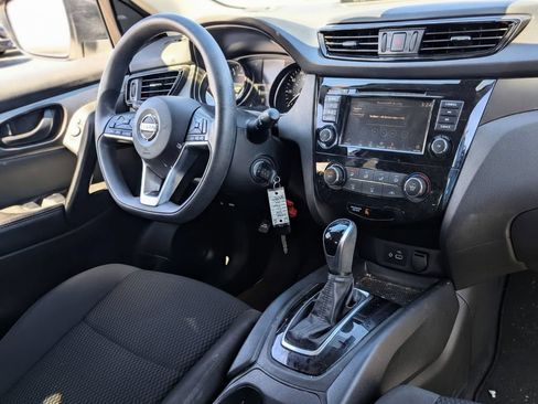 Used 2020 Nissan Rogue Sport S FWD image 31
