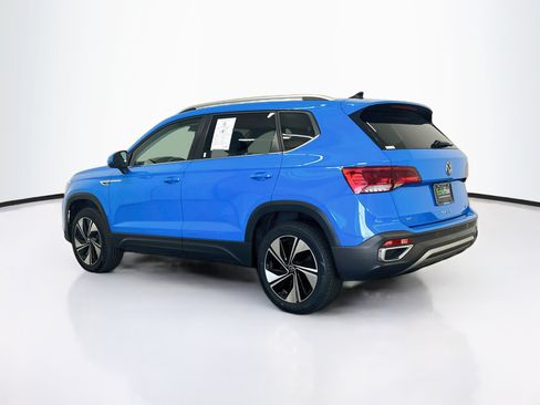 Used 2024 Volkswagen Taos SE AWD/4WD image 5