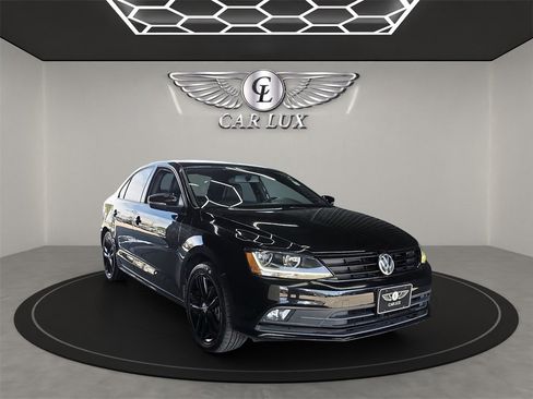 Used 2018 Volkswagen Jetta Sport image 8