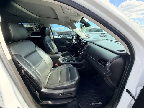 Used 2021 Chevrolet Traverse Premier w/ Redline Edition AWD/4WD image 24