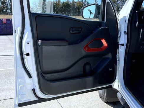 New 2026 Nissan Frontier PRO-4X image 9