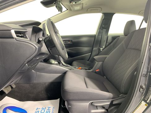 Used 2024 Toyota Corolla LE w/ LE Convenience Package FWD image 15