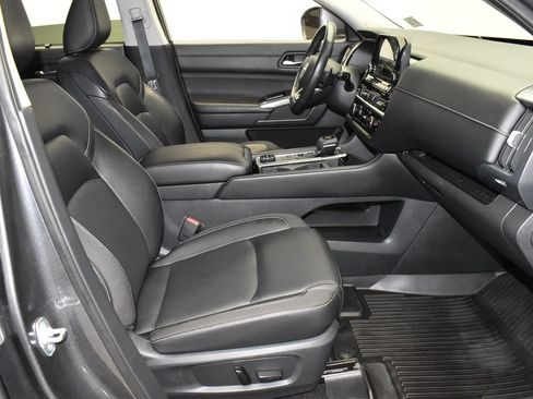 Used 2022 Nissan Pathfinder SL w/ SL Premium Package AWD/4WD image 31