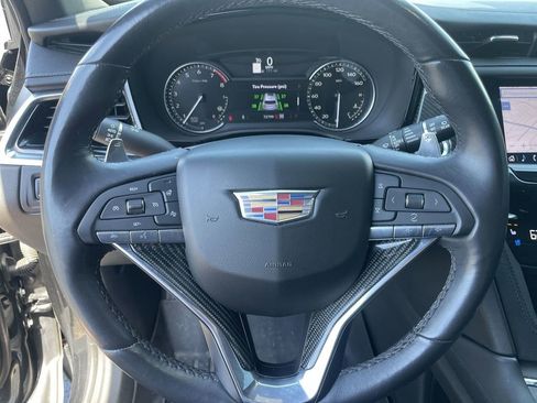 Used 2023 Cadillac XT6 Sport AWD/4WD image 17