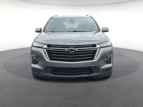 Used 2022 Chevrolet Traverse LT FWD image 9