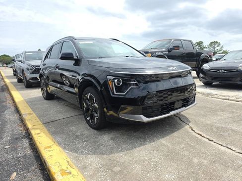 Used 2023 Kia Niro Wind FWD image 1