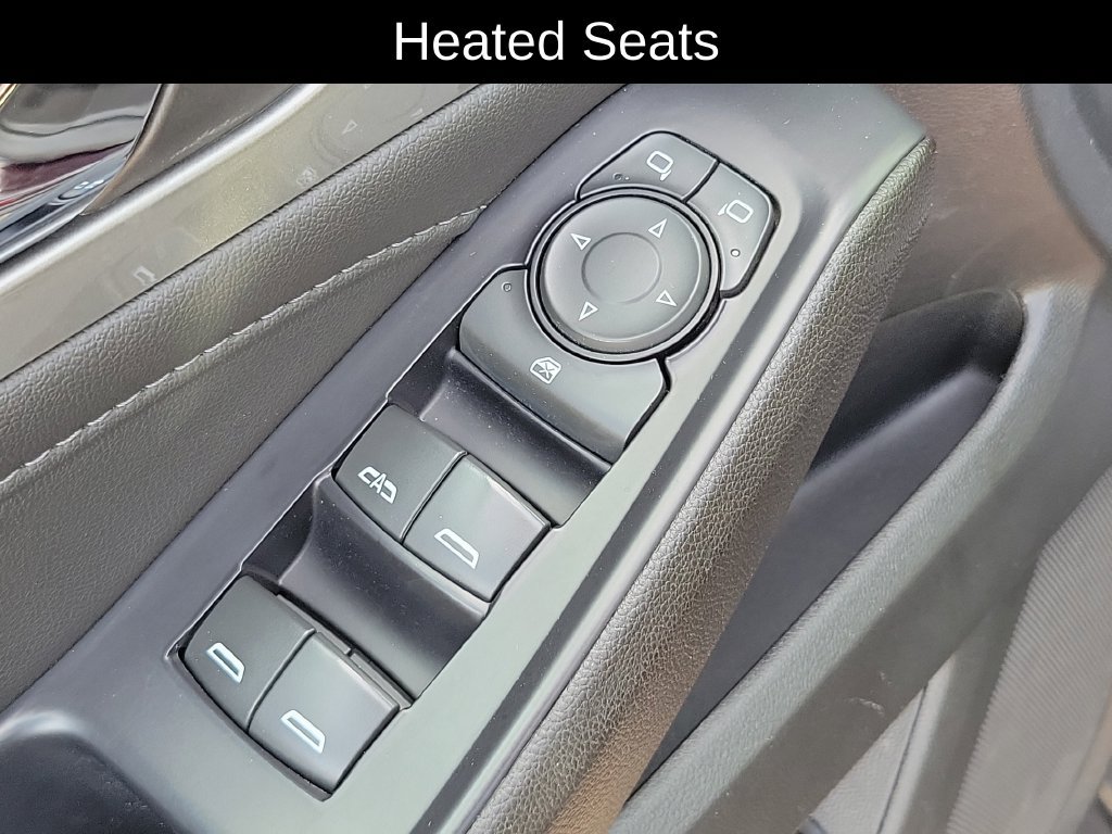 Used 2022 Chevrolet Traverse LT FWD image 9