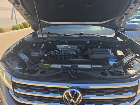 Used 2022 Volkswagen Atlas SEL image 21