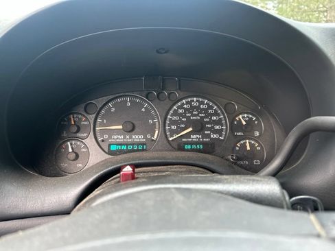 Used 2002 Chevrolet S10 Pickup LS w/ LS Preferred Equipment Group RWD image 5