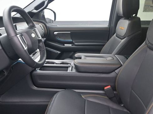 New 2026 Ford Expedition Tremor image 7